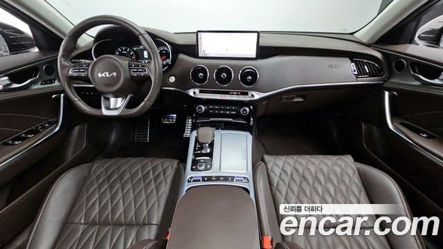 Kia Stinger 2022 — Şəkil 7/20