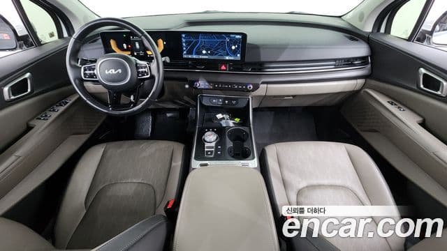 Kia Carnival 2024 — фото 7 из 20