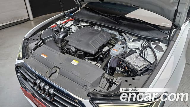 Audi A6 2021 — ფოტო 6/20