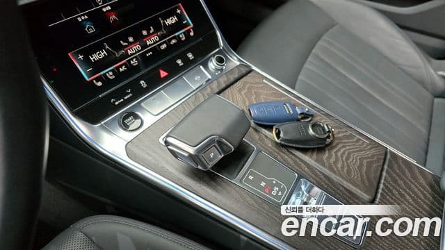Audi A6 2021 — ფოტო 9/20