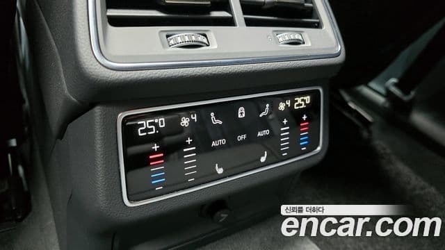 Audi A6 2021 — ფოტო 16/20
