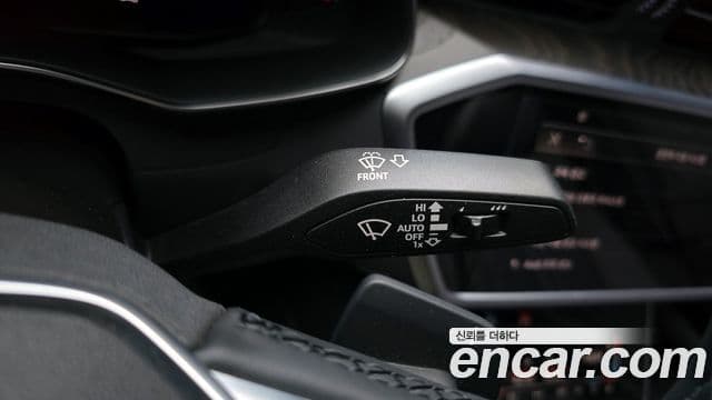 Audi A6 2021 — ფოტო 18/20