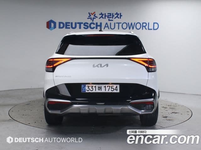 Kia Sportage 2022 — ფოტო 3/20