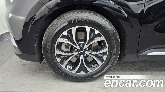 Kia Carnival 2023 — Фото 5/20