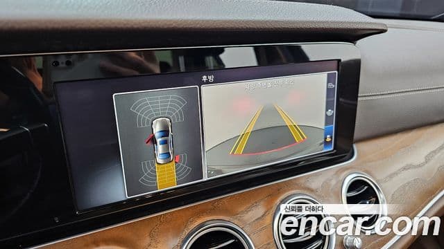 Mercedes-Benz E-Class 2018 — фото 14 из 20