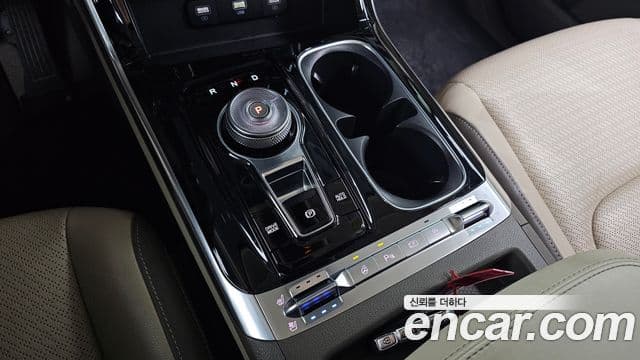 Kia Carnival 2021 — Фото 9/20