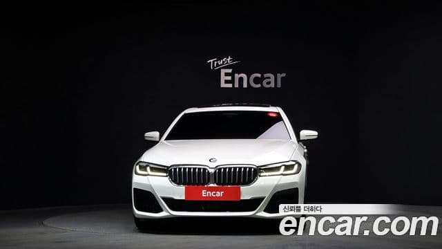 BMW 5 Series 2022 — фото 2 из 20