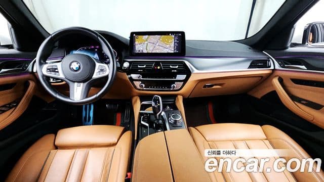 BMW 5 Series 2022 — Şəkil 10/20