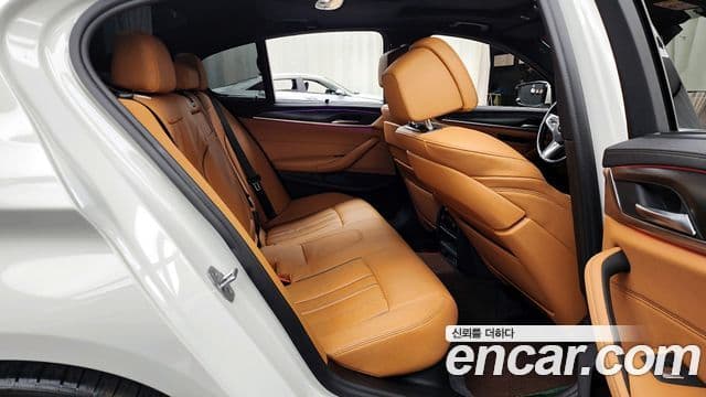 BMW 5 Series 2022 — Şəkil 12/20