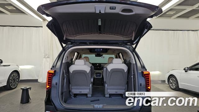 Kia Carnival 2024 — Фото 20/20