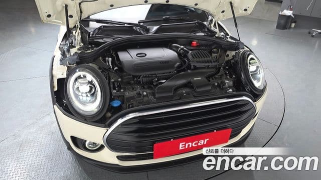Mini Cooper Clubman 2021 — ფოტო 6/20