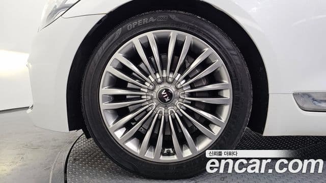 Kia The K9 2018 — фото 5 из 20