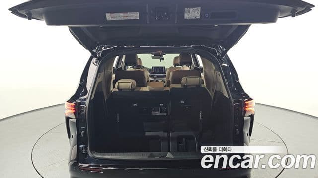 Toyota Sienna 2024 — фото 19 из 20