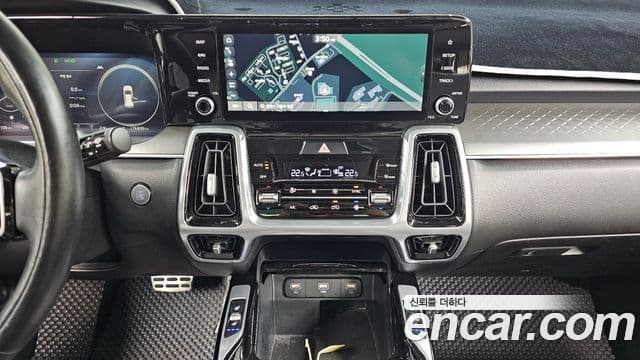 Kia Sorento 2022 — ფოტო 15/20