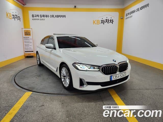 BMW 5 Series, 2022
