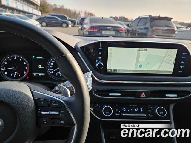 Hyundai Sonata Hybrid 2021 — ფოტო 9/18