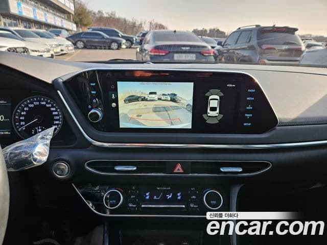Hyundai Sonata Hybrid 2021 — ფოტო 6/18