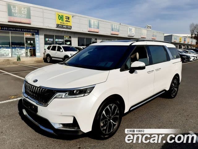 Kia Carnival 2021 — ფოტო 17/17