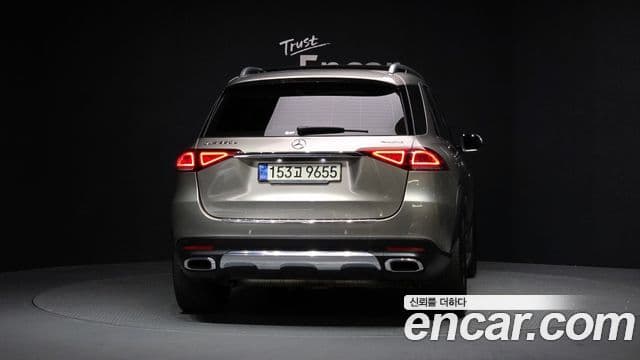 Mercedes-Benz GLE-Class 2021 — фото 4 из 20