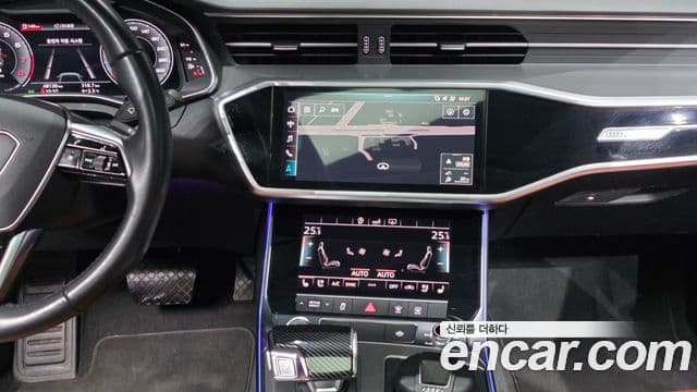 Audi A6 2020 — ფოტო 14/20
