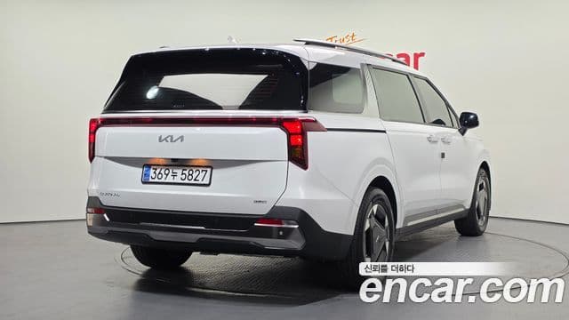 Kia Carnival 2024 — ფოტო 2/20