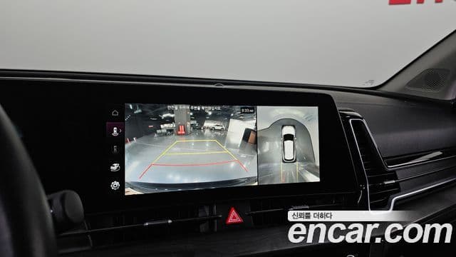 Kia Sportage 2021 — ფოტო 17/20