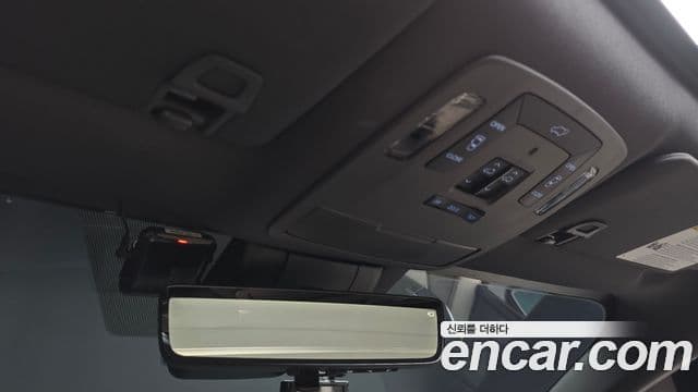 Toyota Sienna 2023 — Şəkil 19/20