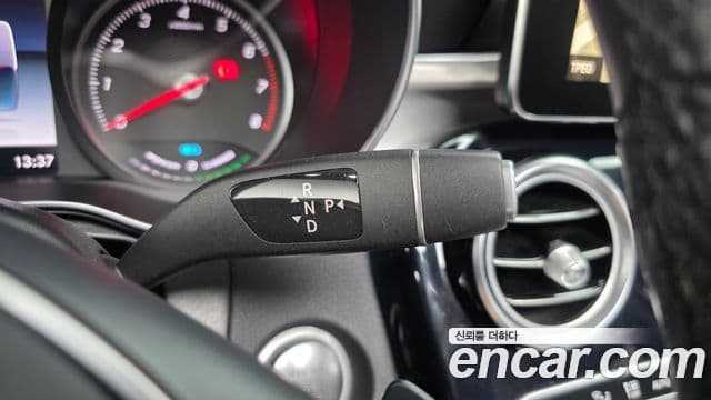 Mercedes-Benz GLC-Class 2019 — ფოტო 9/20
