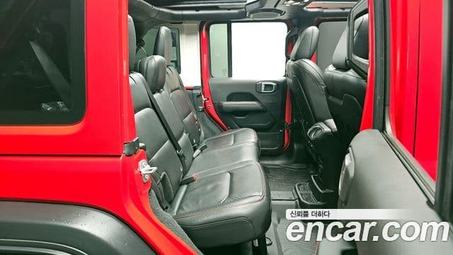 Jeep Wrangler 2022 — Фото 11/20