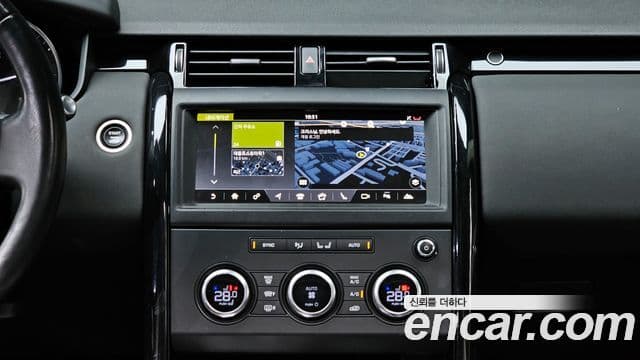 Land Rover Discovery 5 2018 — фото 14 из 20