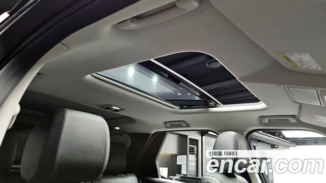 Land Rover Discovery 5 2018 — Şəkil 19/20