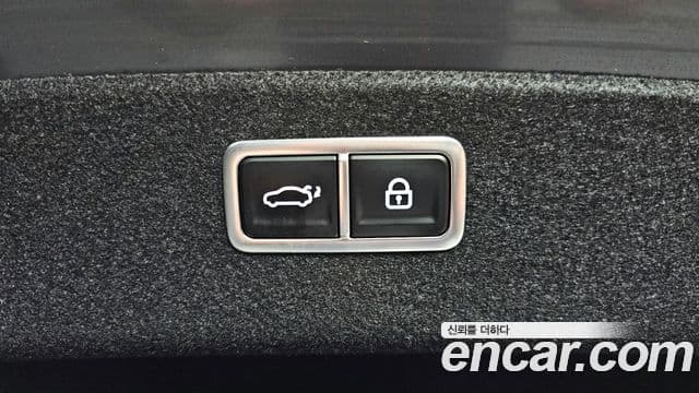 Genesis Electrified G80 2021 — фото 17 из 20