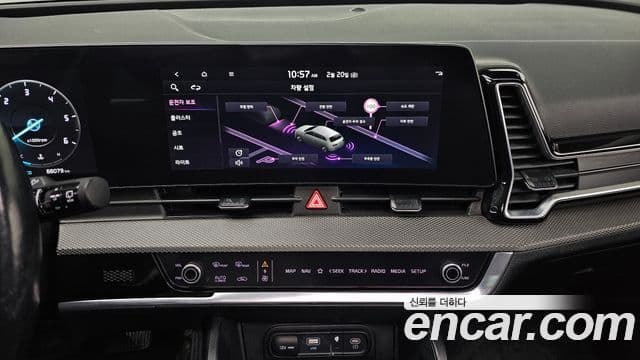 Kia Sportage 2021 — ფოტო 18/20
