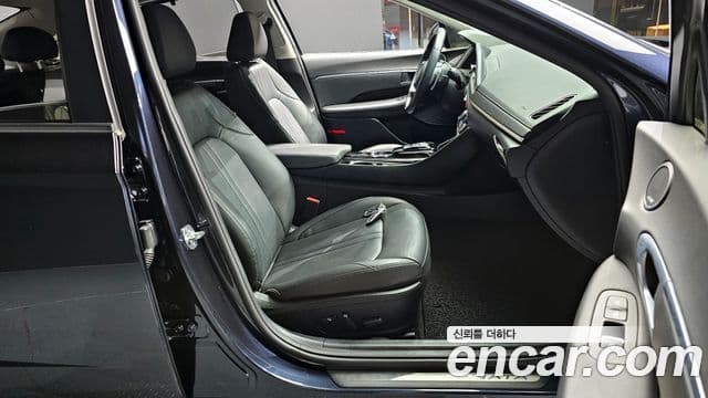 Hyundai Sonata 2021 — Фото 10/20