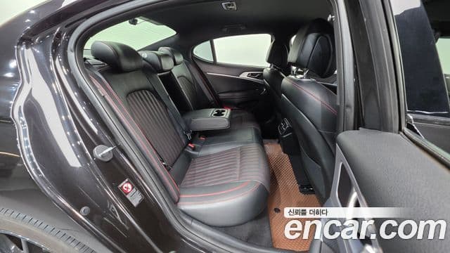Genesis G70 2018 — Şəkil 19/20