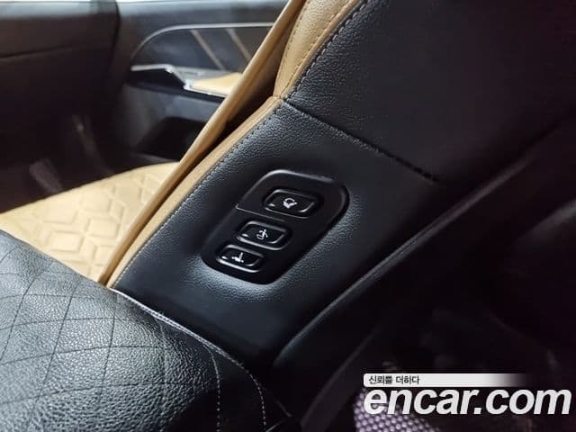 Kia K5 2020 — фото 17 из 20