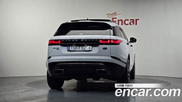 Land Rover Range Rover Velar 2022 — фото 3 из 20