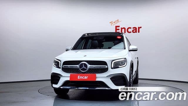 Mercedes-Benz GLB-Class 2021 — фото 3 из 20