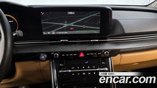 Kia Carnival 2021 — фото 14 из 20