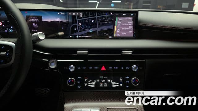 Genesis Electrified G80 2025 — фото 15 из 20