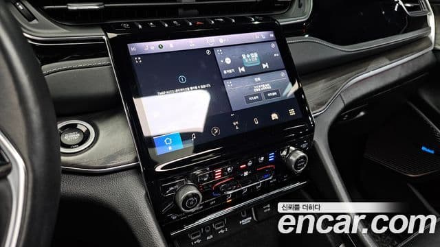 Jeep Grand Cherokee 2022 — фото 14 из 20