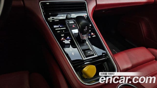 Porsche Panamera 2022 — Şəkil 15/20