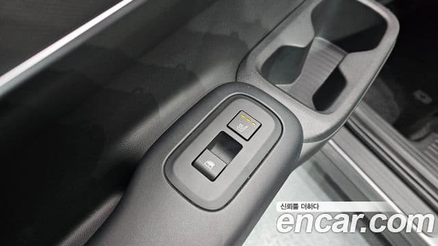 Hyundai Santa Fe 2024 — фото 17 из 20