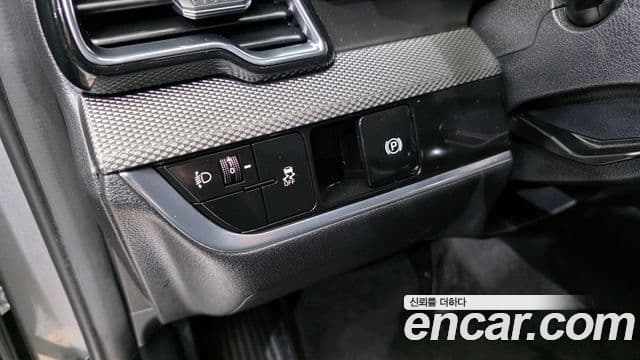 Kia Sportage 2022 — ფოტო 15/20