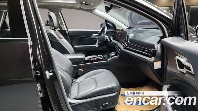 Kia Sportage 2023 — ფოტო 10/20