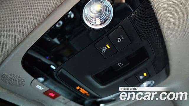 Kia Sportage 2023 — ფოტო 19/20