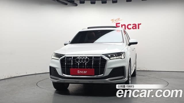 Audi Q7 2023 — ფოტო 3/20