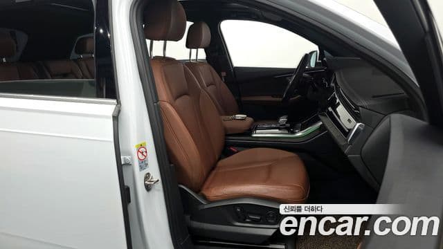 Audi Q7 2023 — фото 11 из 20