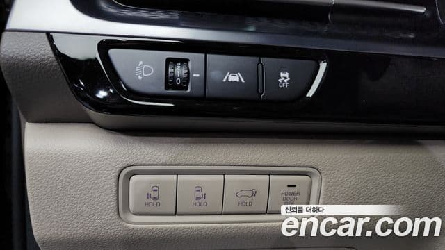 Kia Carnival 2021 — Şəkil 12/20