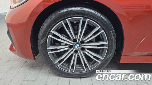 BMW 3 Series 2021 — фото 5 из 20